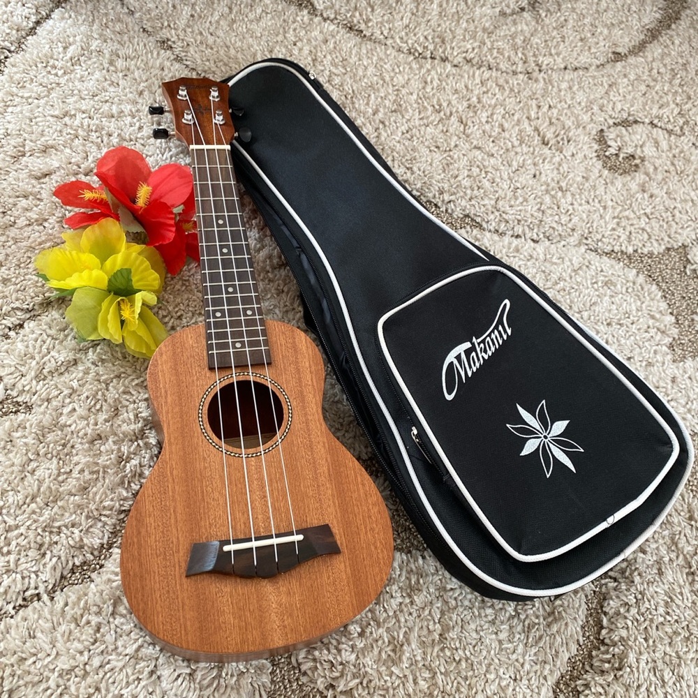 Makanu Soprano Ukulele Mahogany Hawaiian Ukulele with Gig Bag